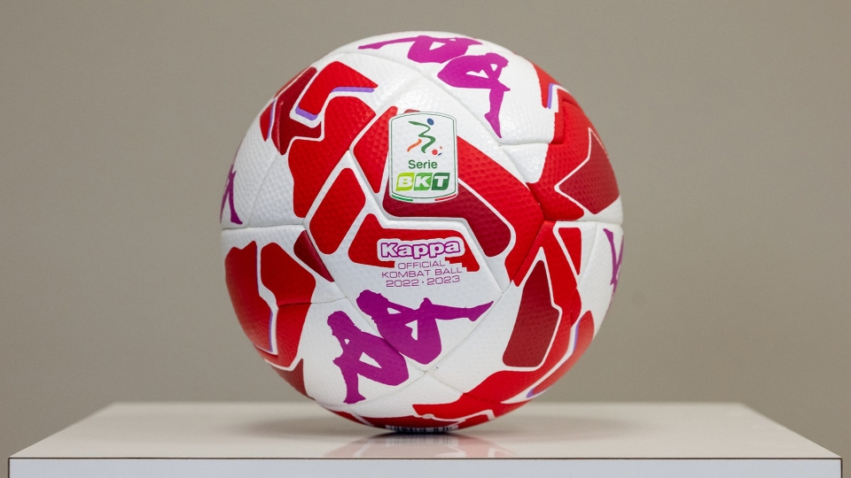 Il Pallone Rosso contro la violenza sulle donne