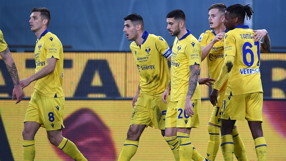Ilic - Verona celebrating - Serie A 2020/21