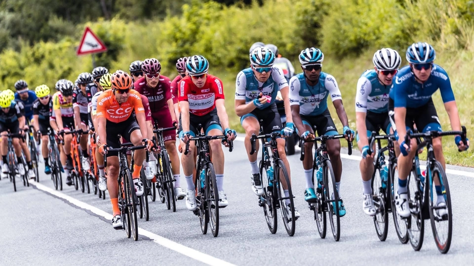 Il gruppo al Giro d\
