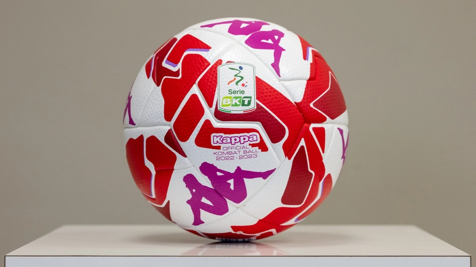 Il Pallone Rosso contro la violenza sulle donne