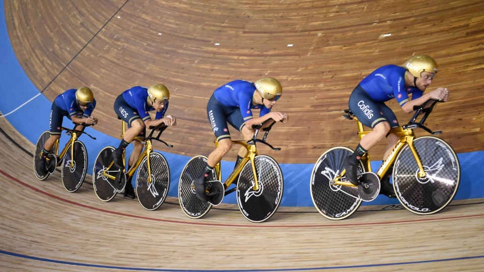 Il quartetto azzurro su pista