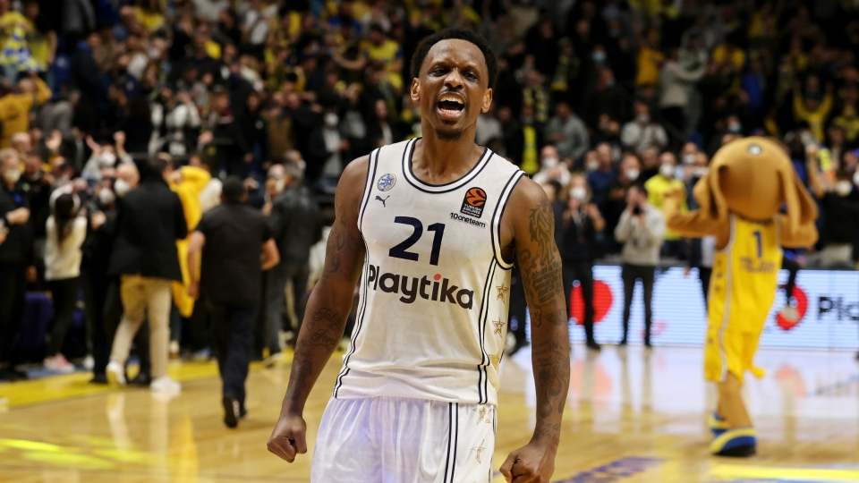James Nunnally Maccabi