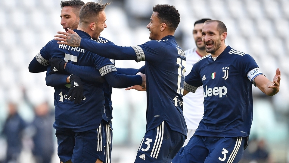 Juventus batte Bologna 2-0