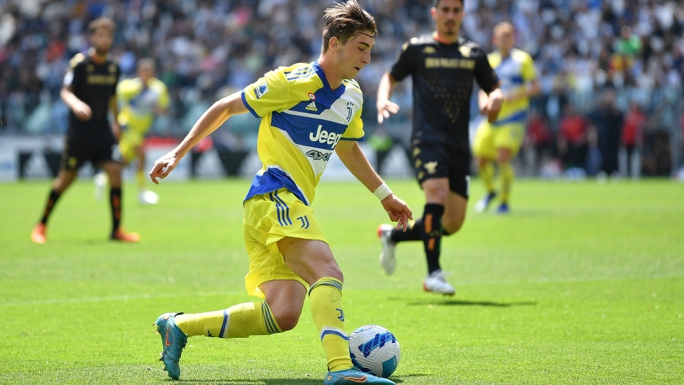 Fabio Miretti (classe 2003) è il primo giocatore nato dal 2002 in avanti a giocare da titolare una partita di Serie A con la maglia della Juventus. juventus-venezia