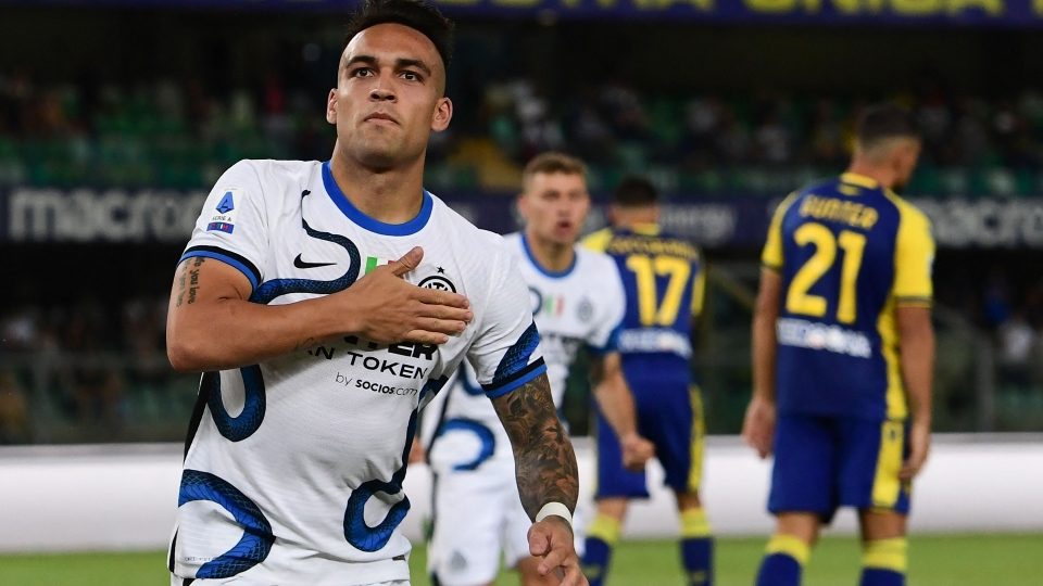 Lautaro Martinez celebrating Verona Inter Serie A