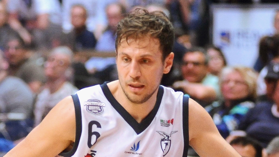 Stefano Mancinelli, capitano della Fortitudo Bologna Mancinelli