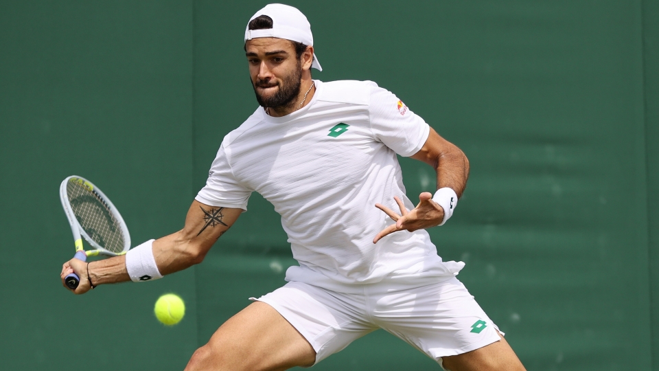 Matteo Berrettini in azione a Wimbledon 2021 Matteo Berrettini