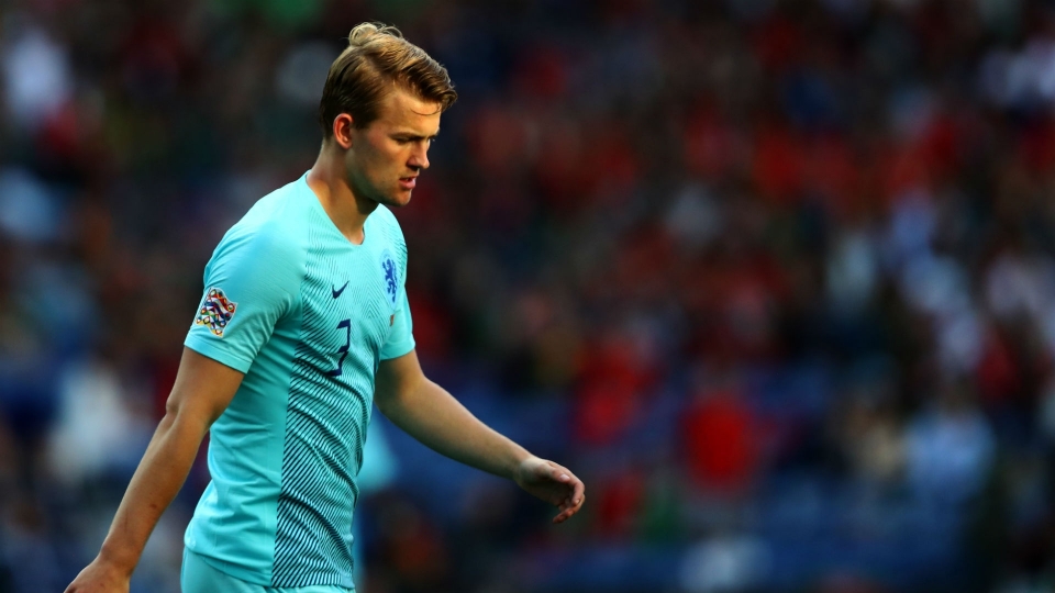 Olanda, De Ligt si ferma in allenamento: problema all\ Matthijs De Ligt Netherlands
