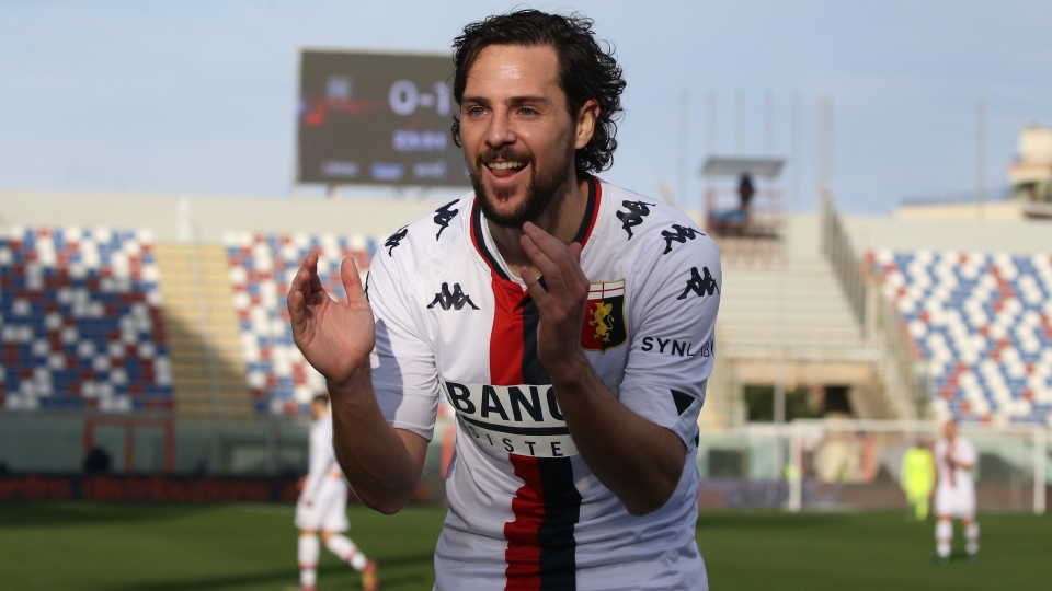 Mattia Destro Genoa 2020-2021