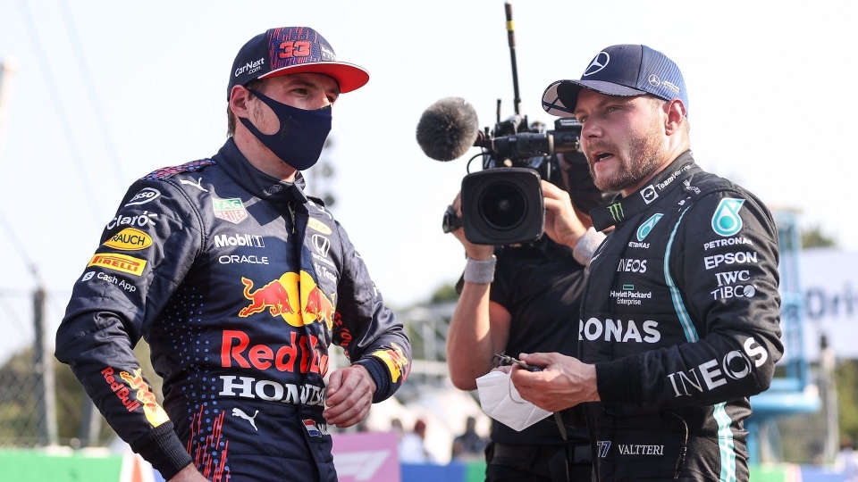 Max Verstappen e Valtteri Bottas
