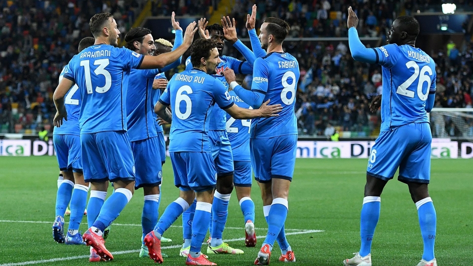 Napoli players celebrating Udinese Napoli Serie A