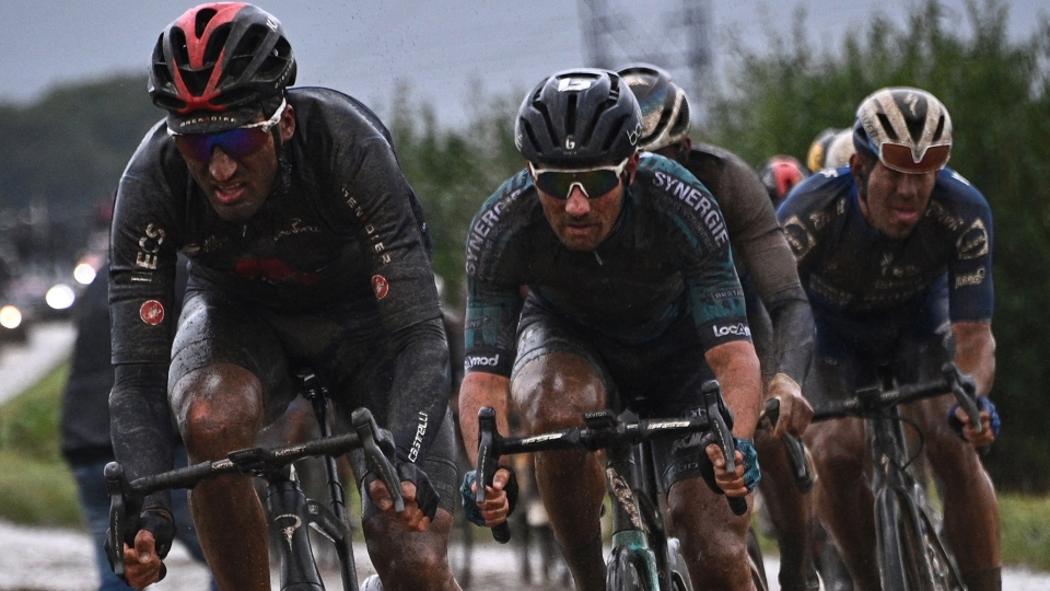 Parigi-Roubaix: le foto del trionfo di Colbrelli