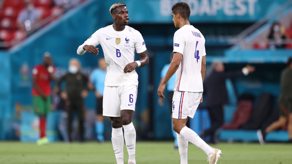 Paul Pogba e Raphael Varane
