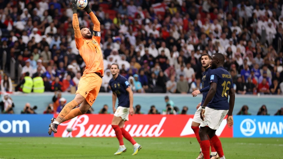 Hugo Lloris impeccabile nelle prese alte Qatar 2022, Francia - Inghilterra 2 - 1
