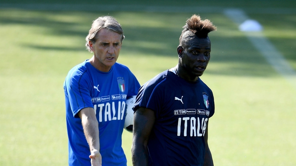 RobertoManciniMarioBalotelli - cropped