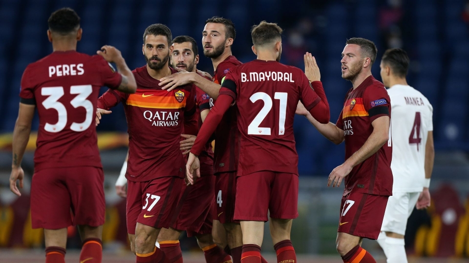 Roma players celebrating Roma Cluj UEFA Europa League Roma players celebrating Roma Cluj UEFA Europa League