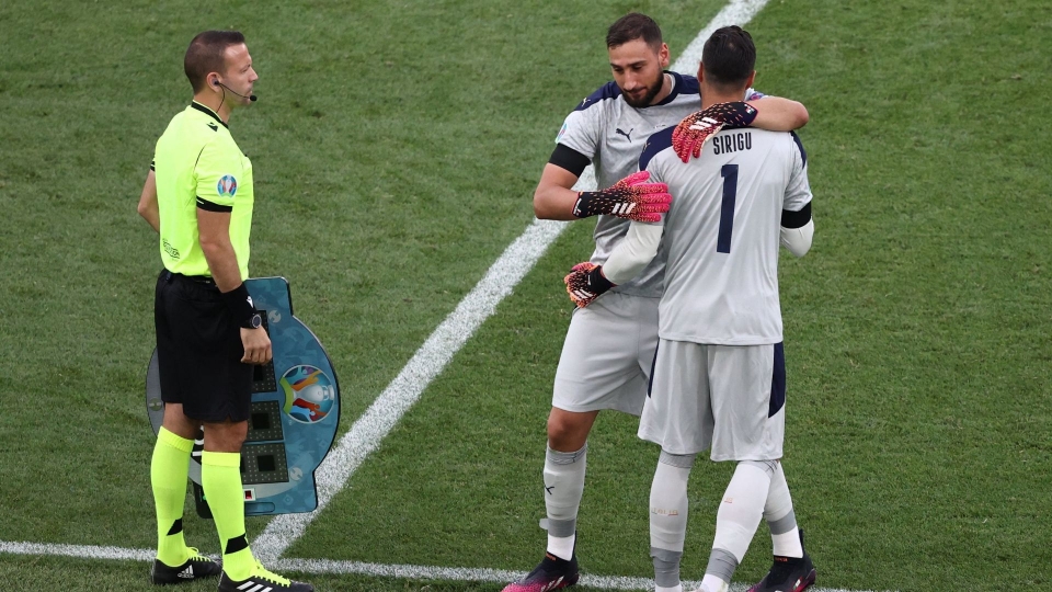 Salvatore Sirigu Gianluigi Donnarumma Italy Wales Euro 2020