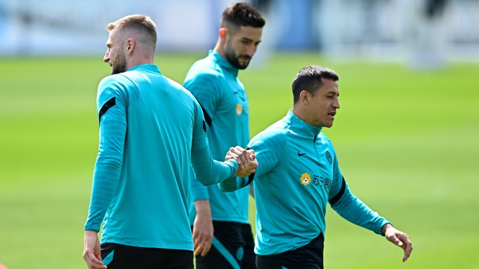 skriniar sanchez