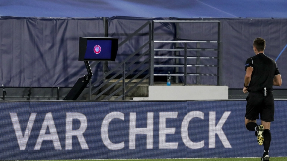 Srdjan Jovanovic is looking at the VAR screen Real Madrid v Shakhtar Donetsk UEFA Champions League 10212020