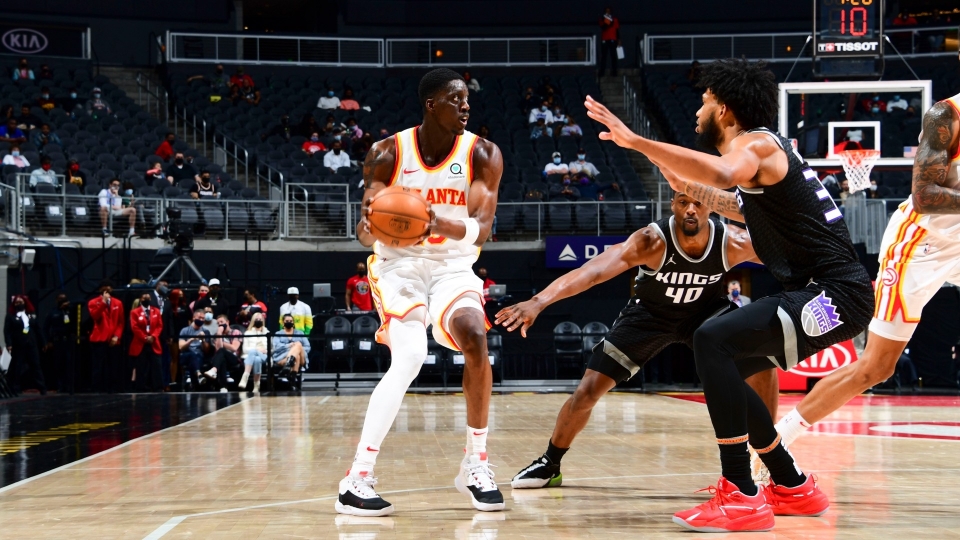 Tony Snell