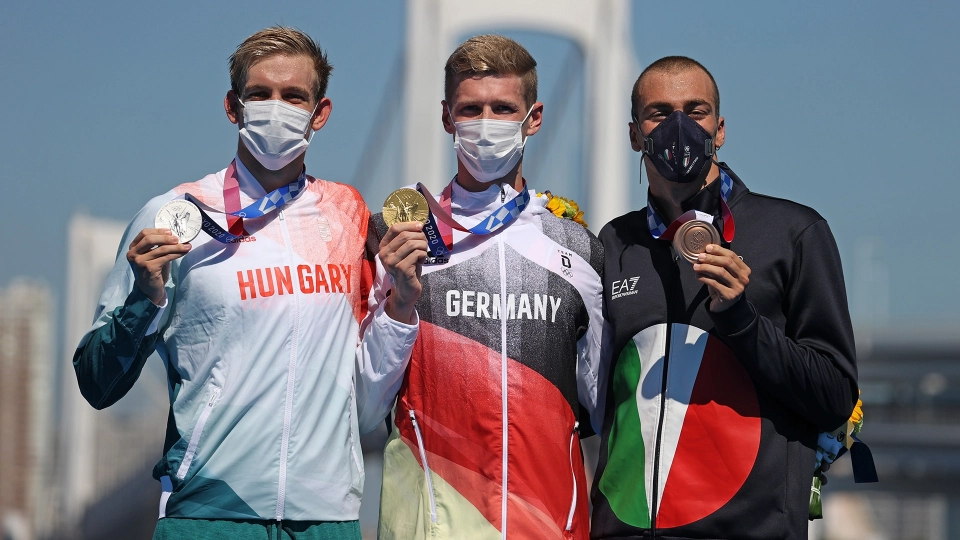 Tokyo 2020, nuoto 10km: Paltrinieri bronzo, le foto