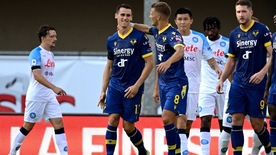 Verona-Napoli 2-5