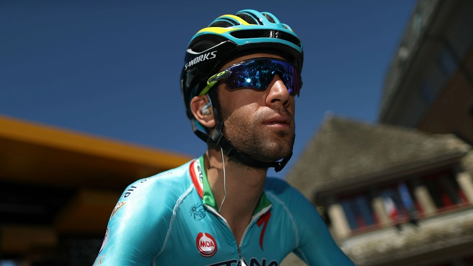 vincenzonibali - Cropped