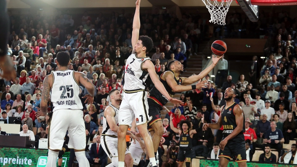 Virtus Bologna, Monaco