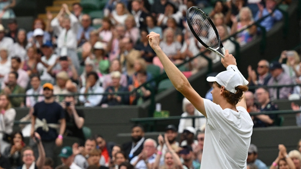 Wimbledon, Sinner conquista la prima semifinale in uno Slam!